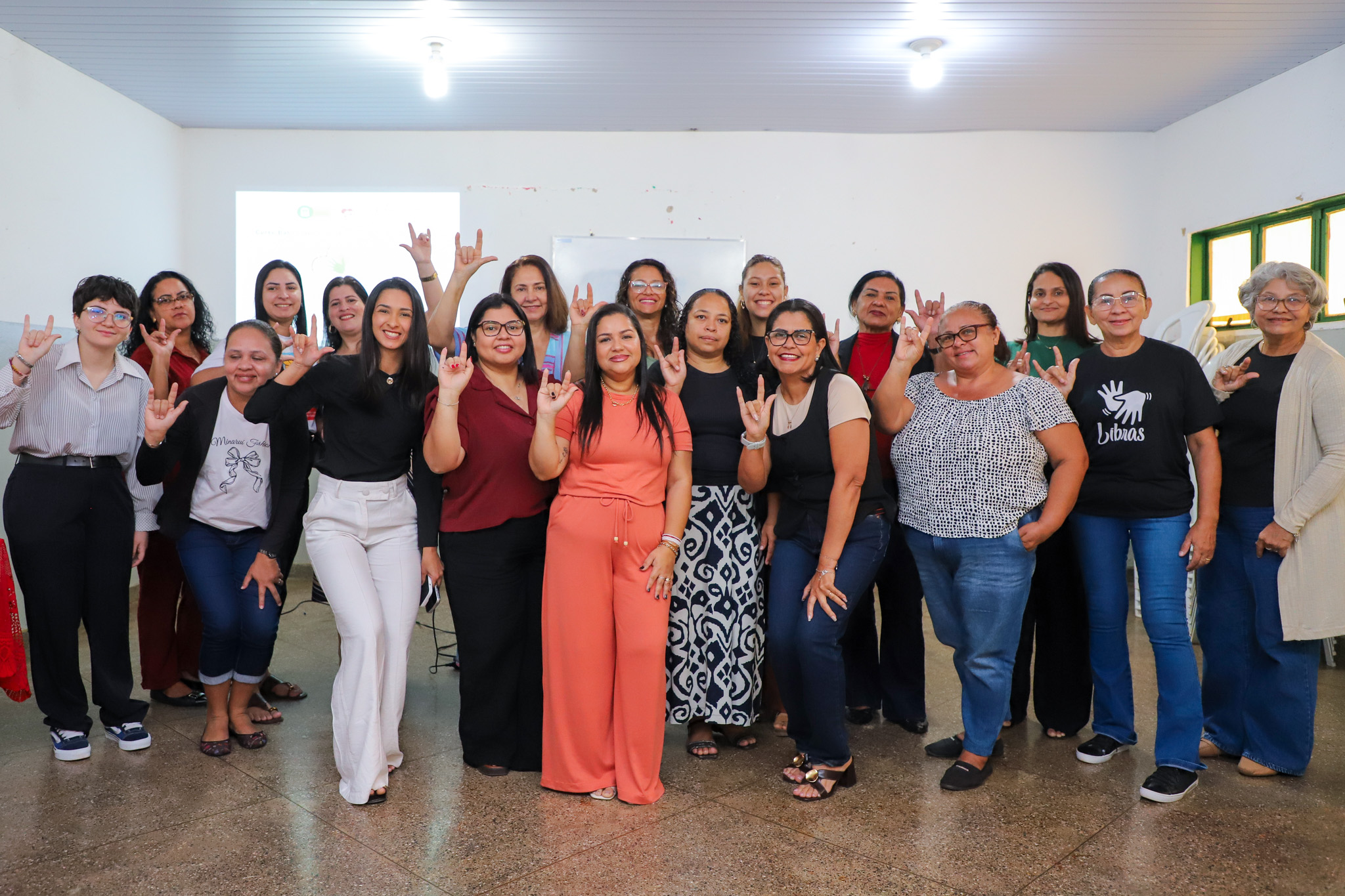 Prefeitura capacita servidores em Libras para ampliar acessibilidade e qualificar atendimento à população