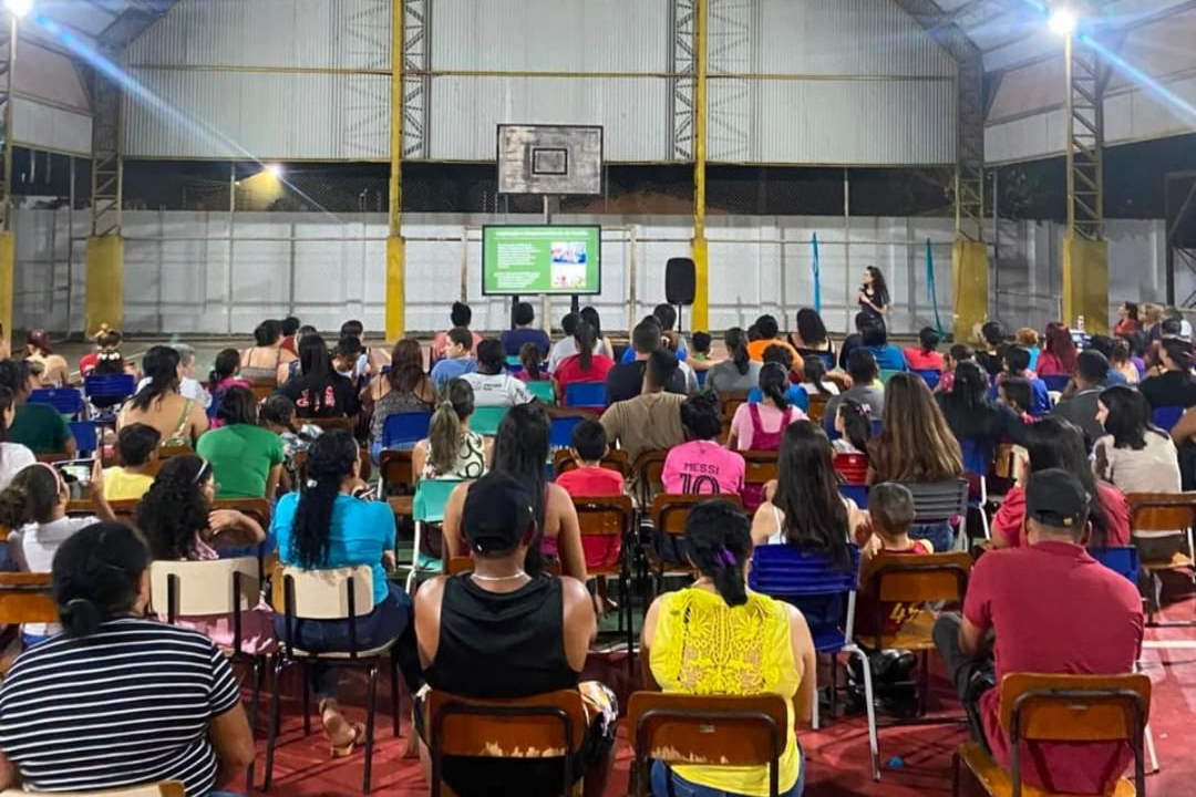 Escola reúne comunidade escolar para alinhar projetos e fortalecer ações do segundo semestre