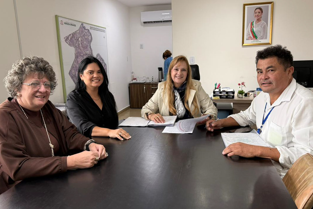 Secretária de Saúde e sindicato alinham tratativas para avanço do PCCS da categoria